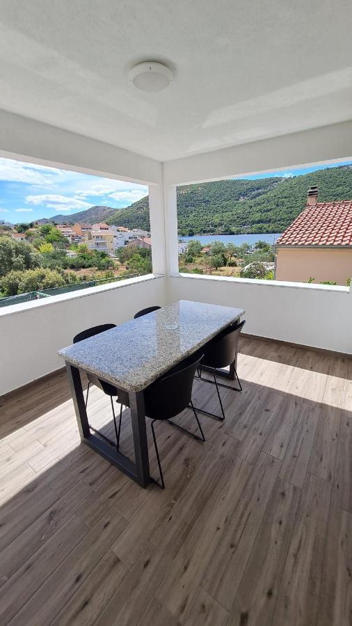 Apartmani Mlinar - One Bedroom Apartment With Seaview Grebastica Exterior photo