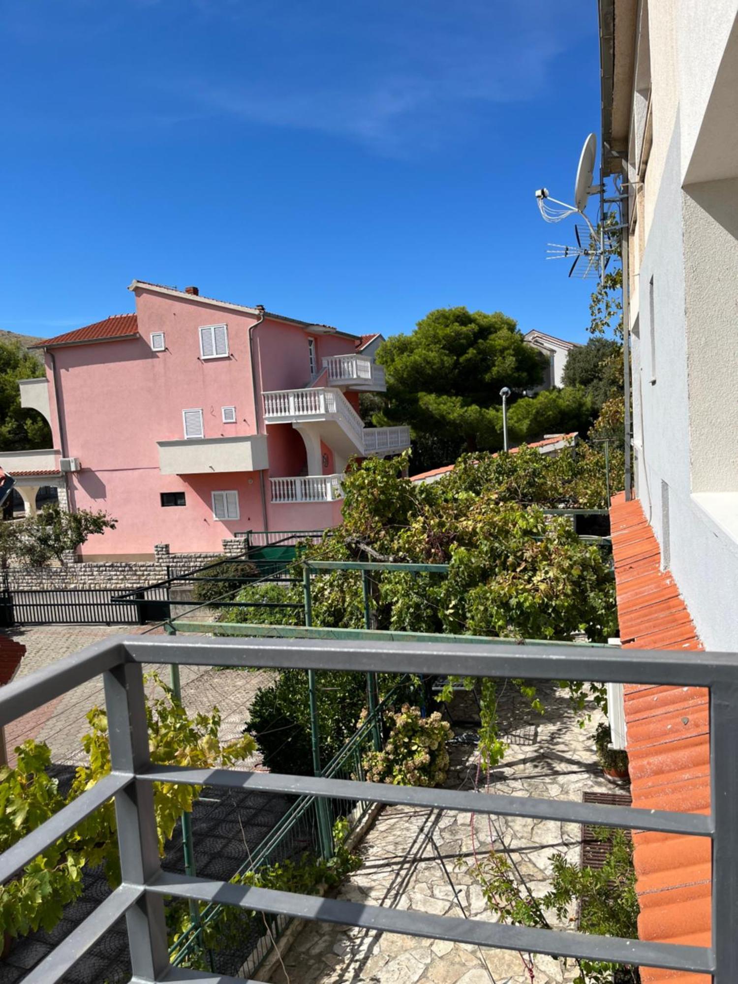 Apartmani Mlinar - One Bedroom Apartment With Seaview Grebastica Exterior photo