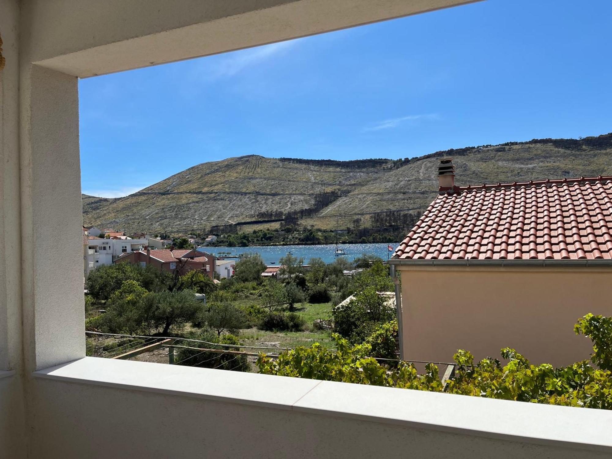 Apartmani Mlinar - One Bedroom Apartment With Seaview Grebastica Exterior photo