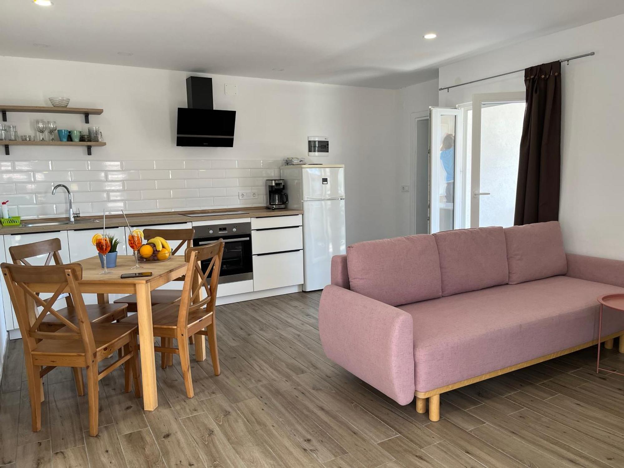 Apartmani Mlinar - One Bedroom Apartment With Seaview Grebastica Exterior photo