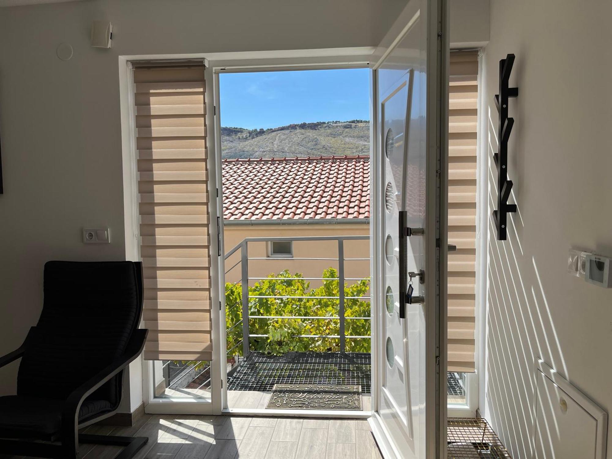 Apartmani Mlinar - One Bedroom Apartment With Seaview Grebastica Exterior photo